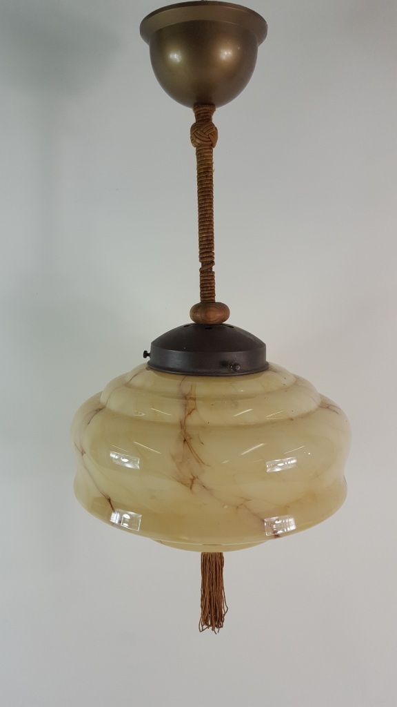 Vintage hanglamp met gemarmerd glas, marmer bol.