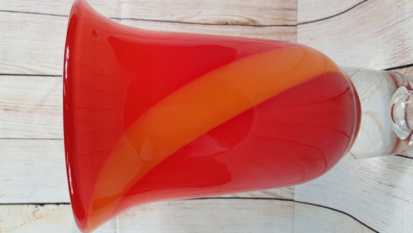 Prachtige geblazen Murano stijl vaas, rood en oranje. VIT